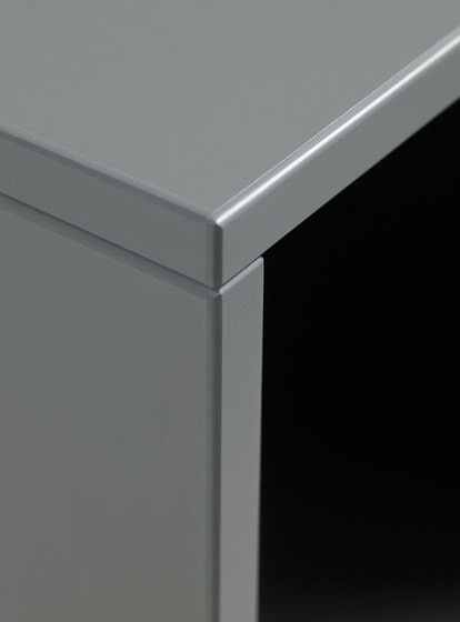 Quadro Storage | Armoires | Cube Design