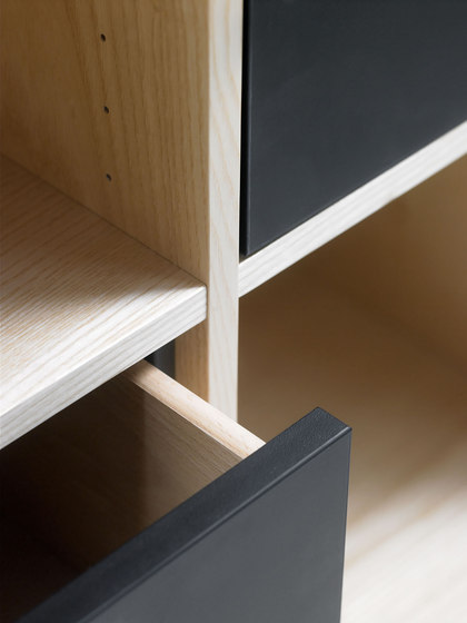 Quadro Storage | Armarios | Cube Design