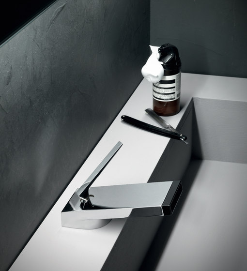 Him washbasin tap in chrome, single lever | Robinetterie pour lavabo | Zucchetti