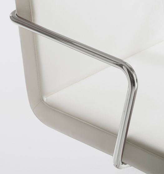 Duet | Stühle | Bernhardt Design