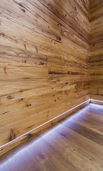 Naturholzplatten Galleria | Altholz gehackt H3 | Holz Platten | Admonter Holzindustrie AG