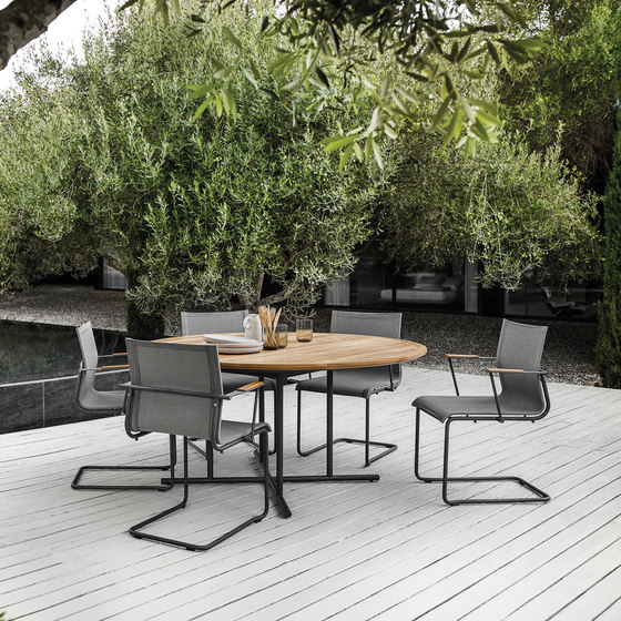 Sway Bar Chair | Bar stools | Gloster Furniture GmbH