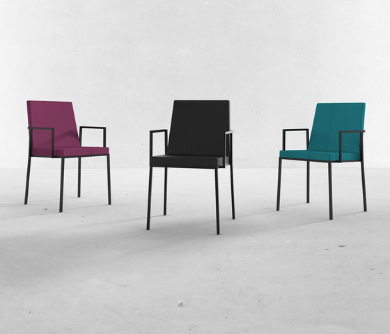 W5 Conference Chair | Chaises | Ragnars