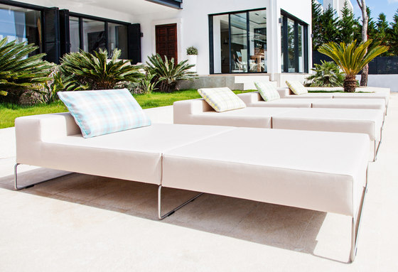 JAMSTER Garden Lounger | Sun loungers | april furniture