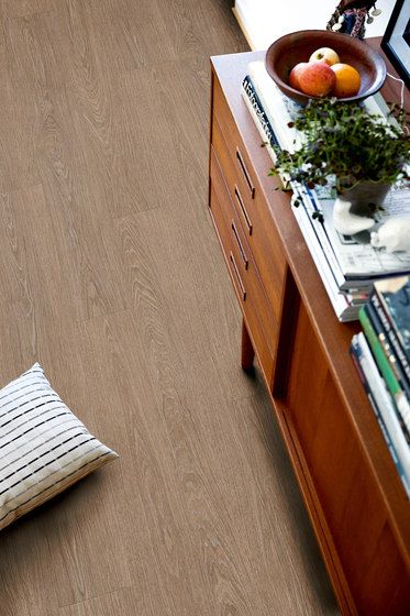 Classic Plank vinyl warm grey mansion oak | Baldosas de plástico | Pergo