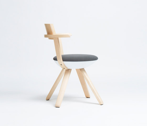 Rival Chair KG001 | Chairs | Artek