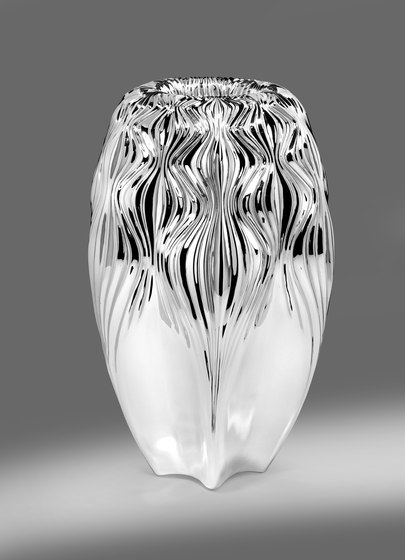Zaha Hadid – Vase Vesu | Floreros | Wiener Silber Manufactur