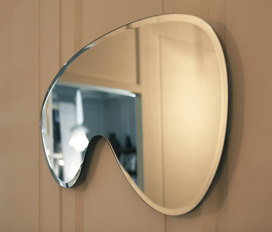 Brame mirror | Spiegel | Nigel Coates Studio