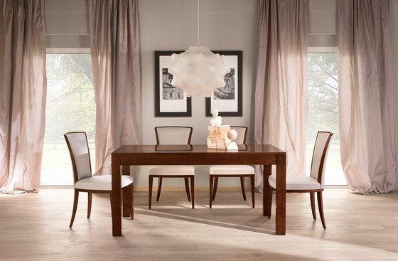 Varia Queen Dining Table Selva Timeless | Dining tables | Selva