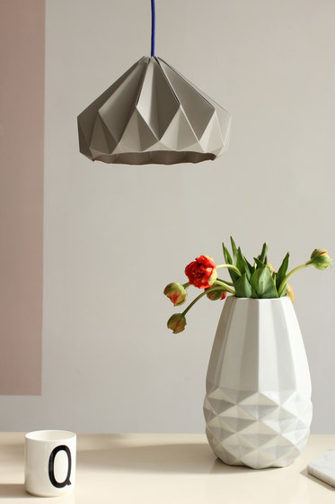 Chestnut – Wooden Origami | Lámparas de suspensión | Studio Snowpuppe