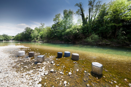 River Stone Pouf Small | 903.05 | Poufs / Polsterhocker | Tonon