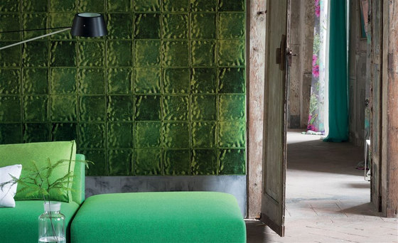 Palasini Wallpaper | Palasini - Emerald | Revêtements muraux / papiers peint | Designers Guild
