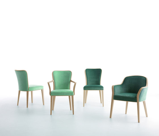 Wave 02711 | Chairs | Montbel