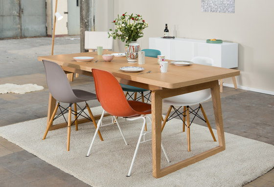 Private Space Dining Table Oak | Dining tables | ellenberger