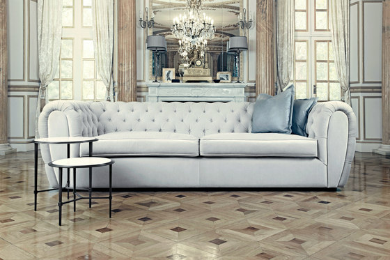 Windsor ottoman | Poufs / Polsterhocker | The Sofa & Chair Company Ltd