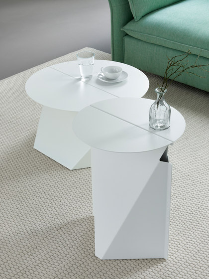 Kaiser Side Table | Mesas auxiliares | S+ Systemmöbel