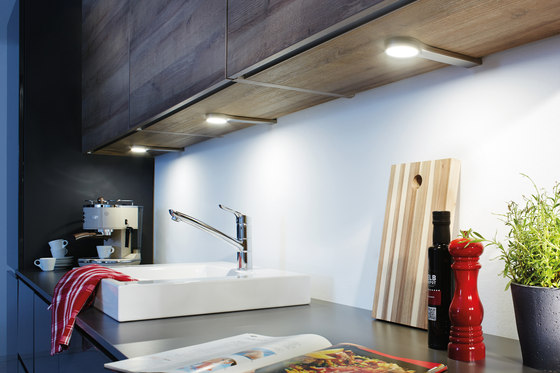 Dynamic LED Squash | Lámparas para muebles | Hera