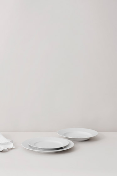 Rhombe Coupe plate | Geschirr | Lyngby Porcelæn