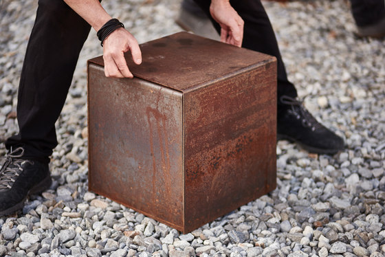 Cubetable | Chair | Tavolini alti | Feuerring