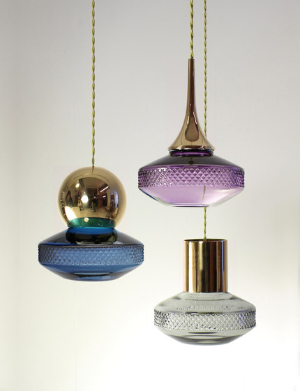 Lily Isar Pendant | Lámparas de suspensión | Martin Huxford Studio