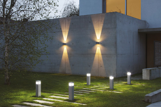 Leo 80 Power LED / Unidirectional - Narrow Beam 3° - Convex Lens | Outdoor wall lights | Ares