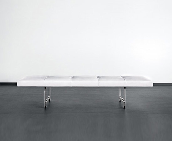 Foster 510 bench | Benches | Walter K.