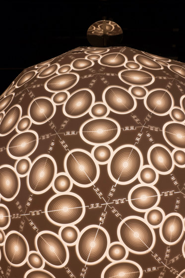 Galactic Table Lamp | Luminaires de table | Robert Debbane