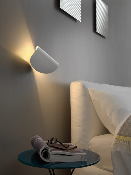 IO Wall lamp | Wall lights | FontanaArte