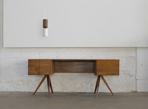 Incunabular Desk | Bureaux | Invisible City