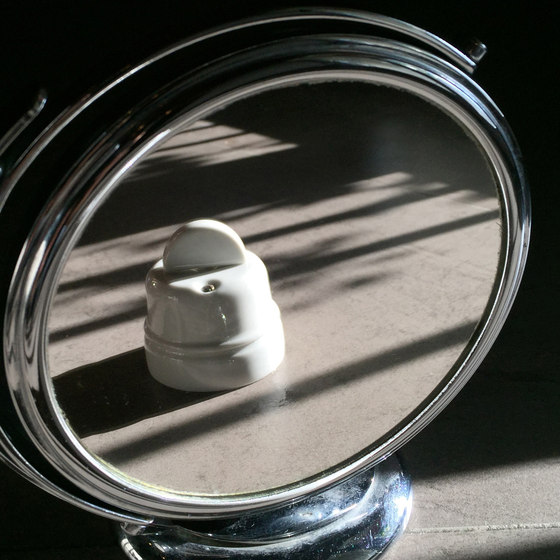 White Italy⎟Moon porcelain | Interruptores rotatorios | Gi Gambarelli