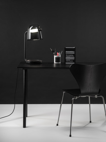 Mona Small Table PC950 | Lampade tavolo | Brokis