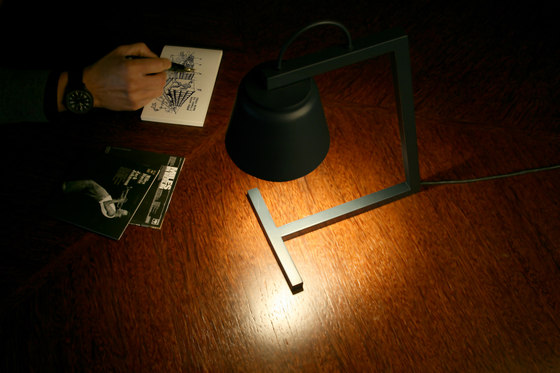 LDW Collection - Leaf Desk - steel | Luminaires de table | Stabörd