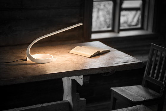 KIEPPI Desk Light white | Lámparas de sobremesa | Nordic Hysteria