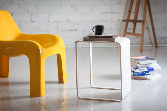 UPSIDE Side Table | Tables d'appoint | Nordic Hysteria