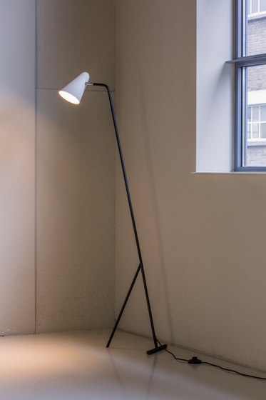 Floor Lamp No.1503: The Stiletto | Luminaires sur pied | ANVIA