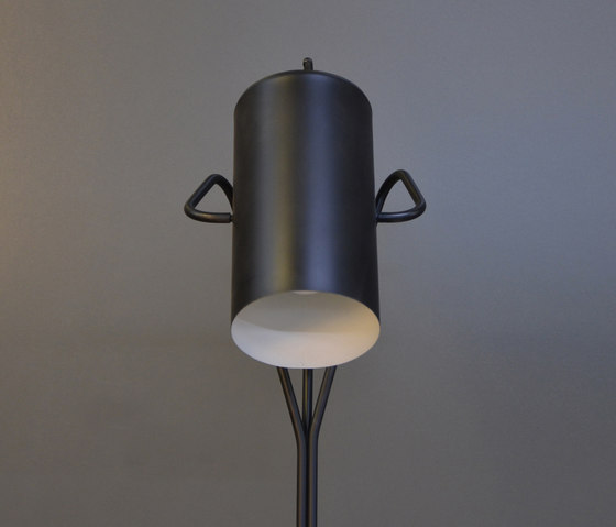 Mii flor lamp | Lampade piantana | Peter Boy Design