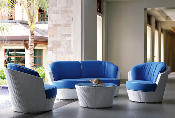 Eden Roc Combination with lounge chair | ottoman & a side table | Poltrone | Rausch Classics