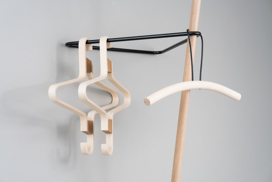 EIKUN Hanger | Coat hangers | Nordic Hysteria