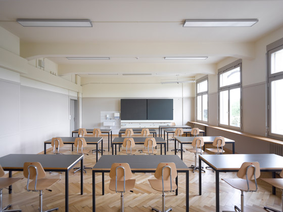 Teacher table 1795 | Contract tables | Embru-Werke AG