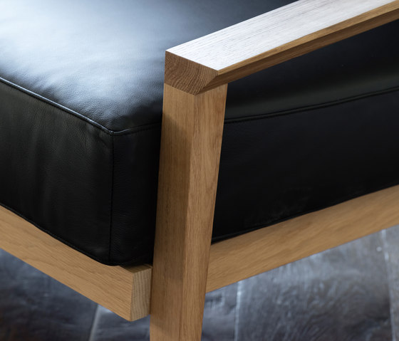 Stanley Armchair | Sofás | Case Furniture