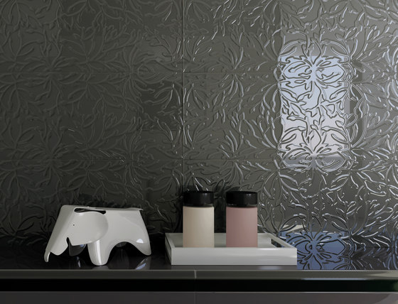 Lumen Black Lux Composizione Rose | Keramik Fliesen | ASCOT CERAMICHE