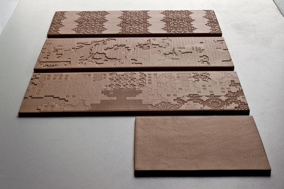 Bas-Relief patchwork nero | Keramik Fliesen | Ceramiche Mutina