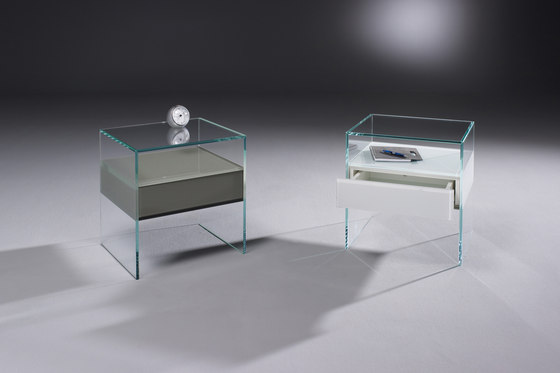 Pure OW c | Tables de chevet | Dreieck Design