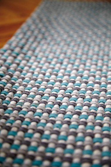Naga Rug Turquoise 1 | Tappeti / Tappeti design | GAN