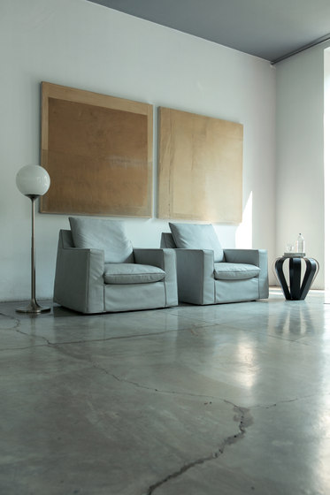 Theo | Sessel | Alberta Pacific Furniture