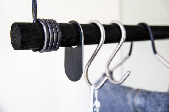 Hanger | Kleiderbügel | LINDDNA