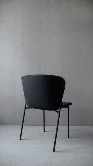 La Pipe Chair | Sillas | Friends & Founders