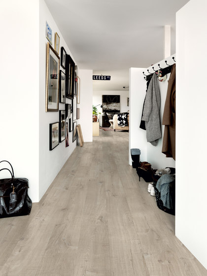 Modern Plank vinyl seaside oak | Laminate flooring | Pergo