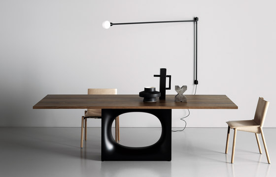 Holo table | Dining tables | Kristalia