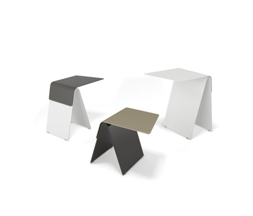 15"h HangOver Table | Mesas de centro | Peter Pepper Products